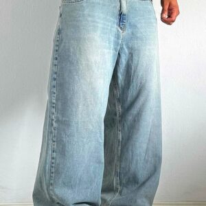 Baggy jeans